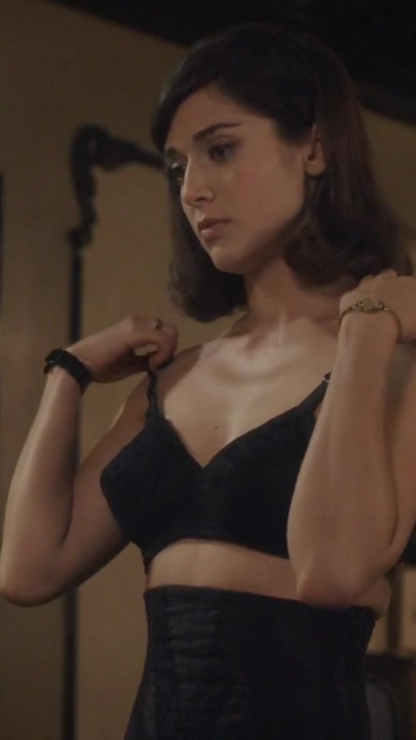 Lizzy Caplan In Masters Of Sex