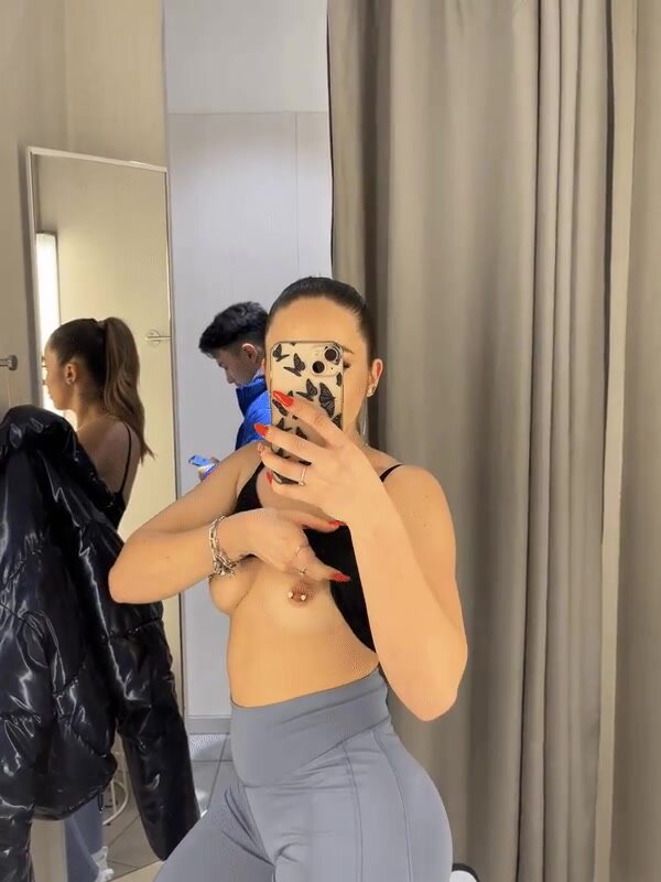 Nothing's more fun shopping than taking pictures