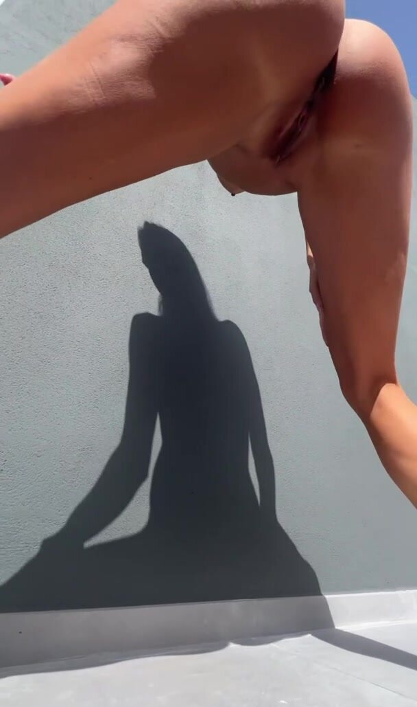 Golden shower for you