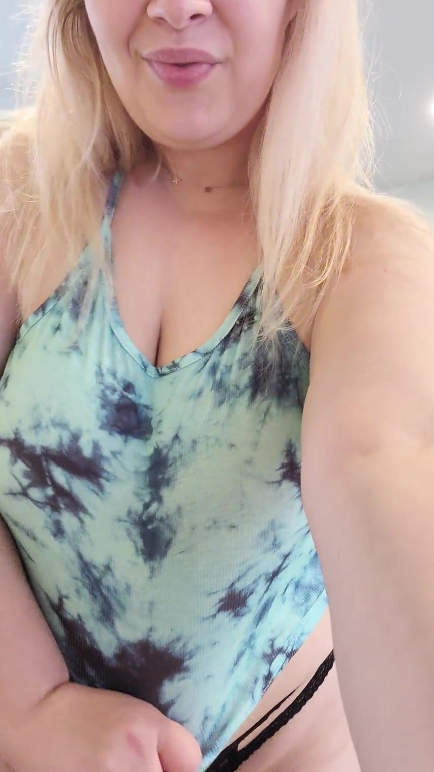 I'm obsessed with titty drops