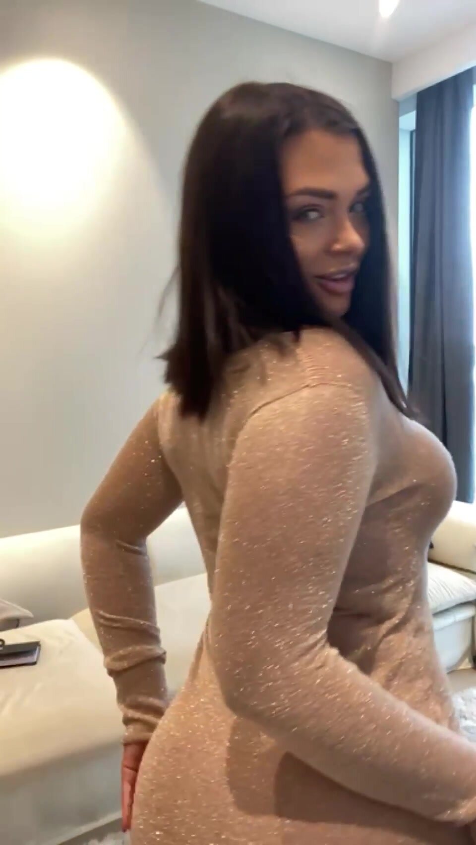 Does this look good enough to creampie?