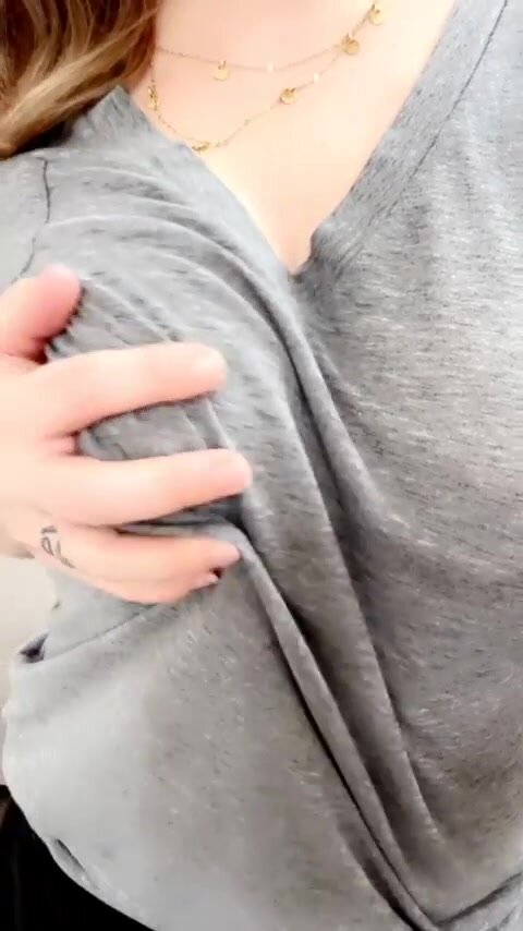 I need a playmate for this lazy Sunday - let’s fuck on the couch.