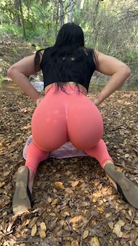 Would you eat my ass in nature?
