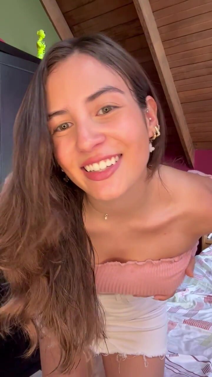 Do I look like a good or bad girl?