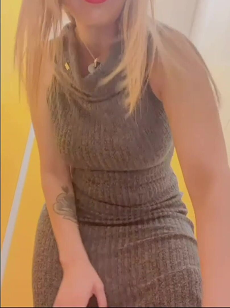 I Wanna take my panties off and sit on your desk!