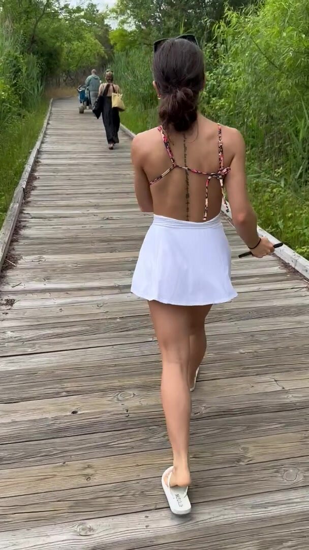 Lifting my skirt during a cumwalk