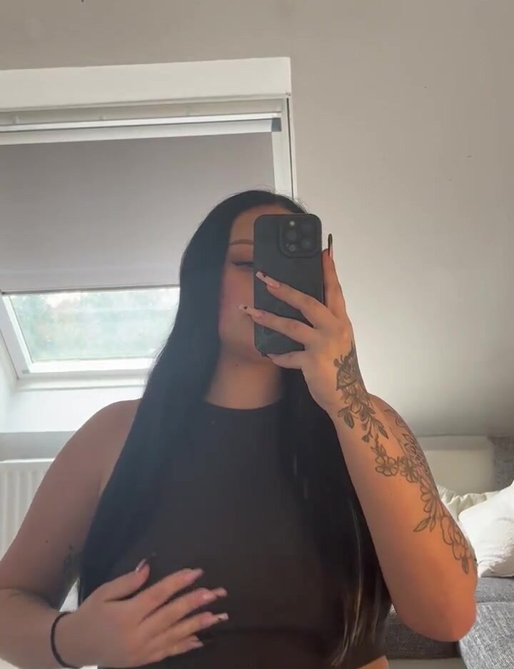 Are there still men who don’t get put off by a bit of a tummy?