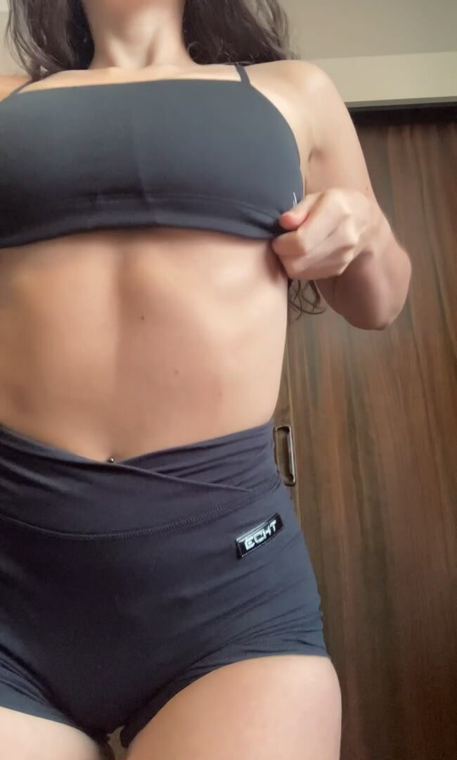 I heard y’all like titty drops, so I’m dropping my titties