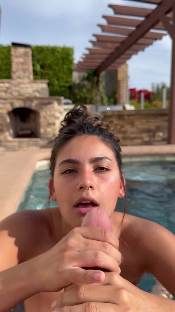 I love a big load on my face