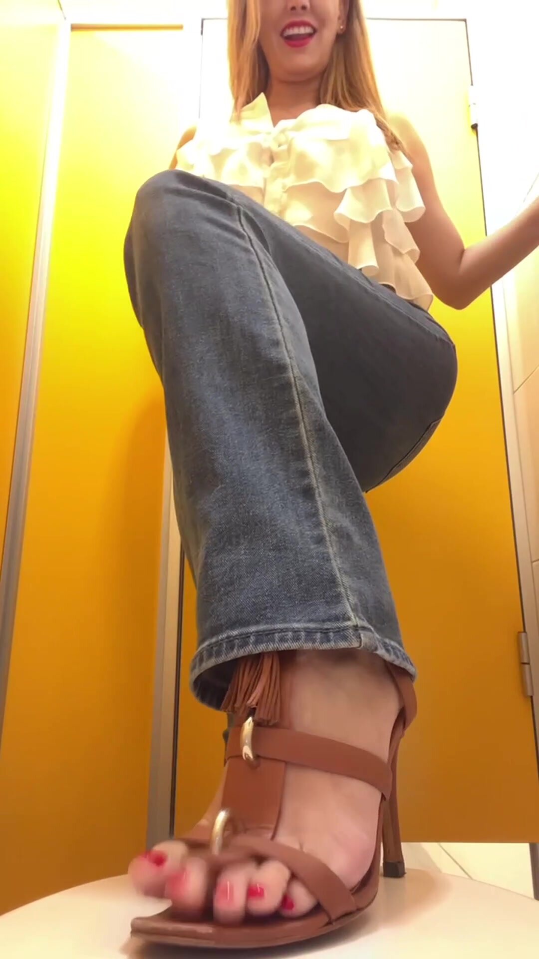 My boss asked me to wear jeans and a sexy thong… and I’m a pleaser!
