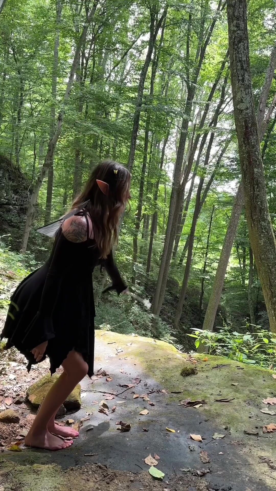 Two fairies fucking in the forest