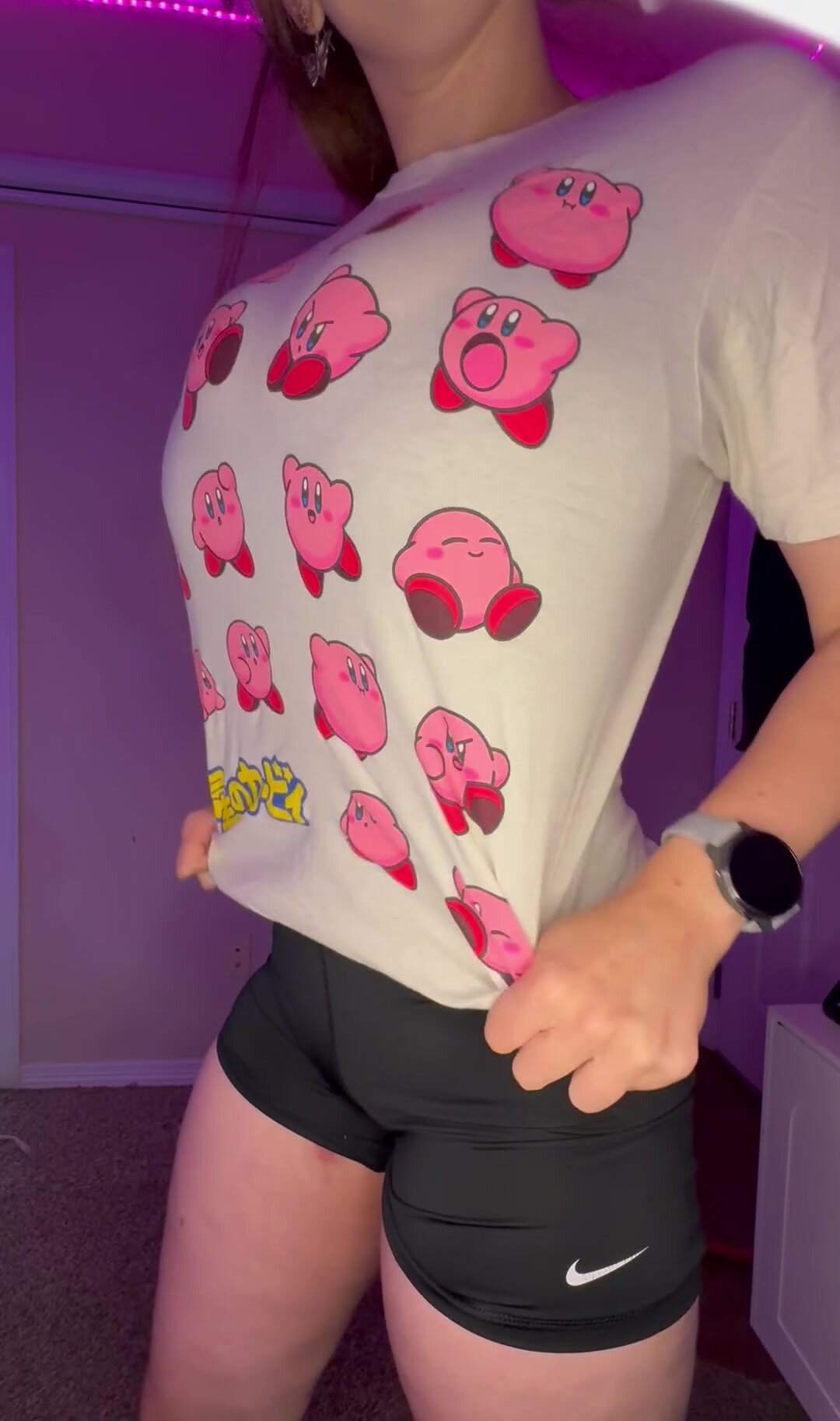 Big titty side view ;)