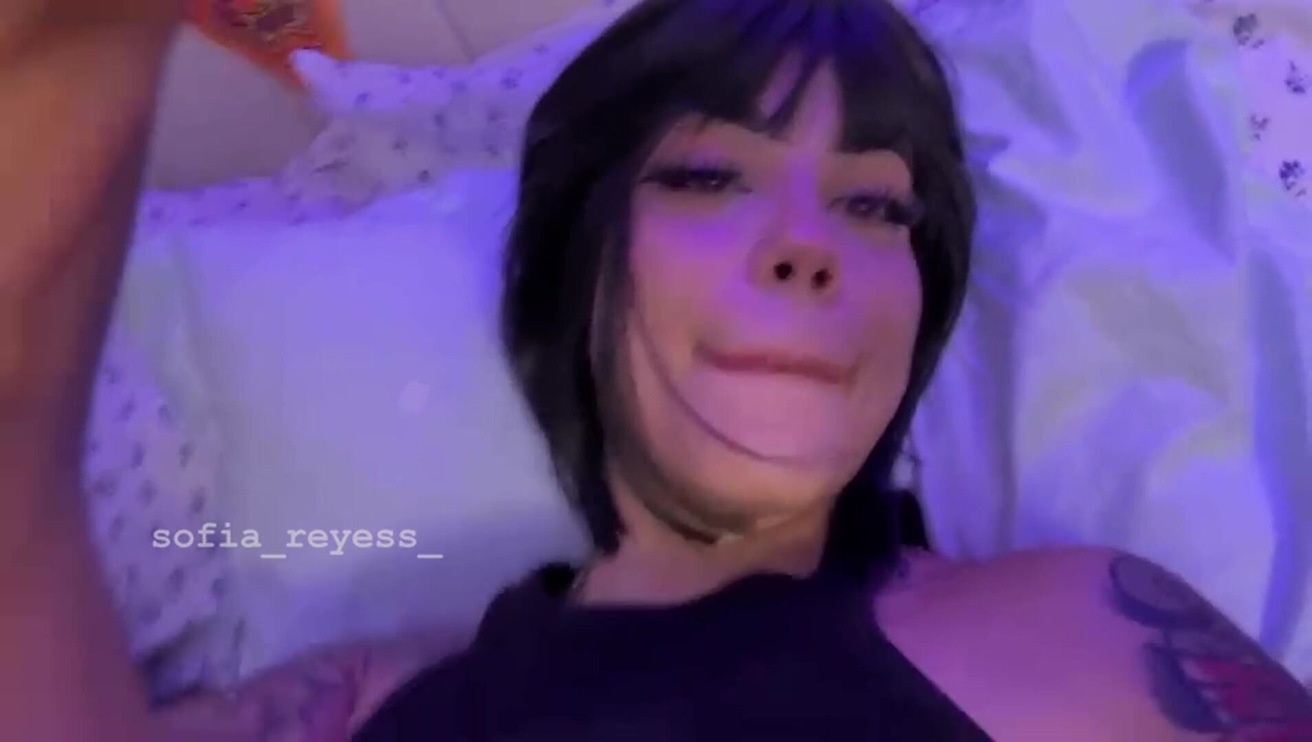 Eye Contact When You're Leaving Your Babies Inside Me