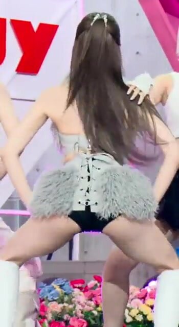 Sana - TWICE