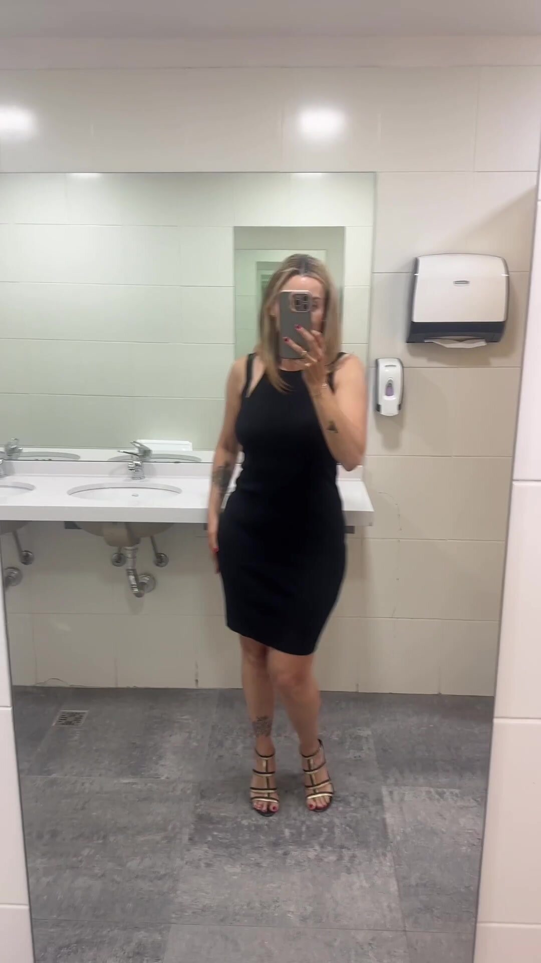 Just a horny office girl who loves slutty lingerie