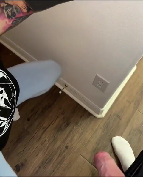 Guys of Reddit: Whats the sexiest thing a girl can do when giving you a blowjob?