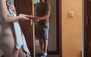 Lucky delivery guy didn't expect her client to be naked so he took his chance