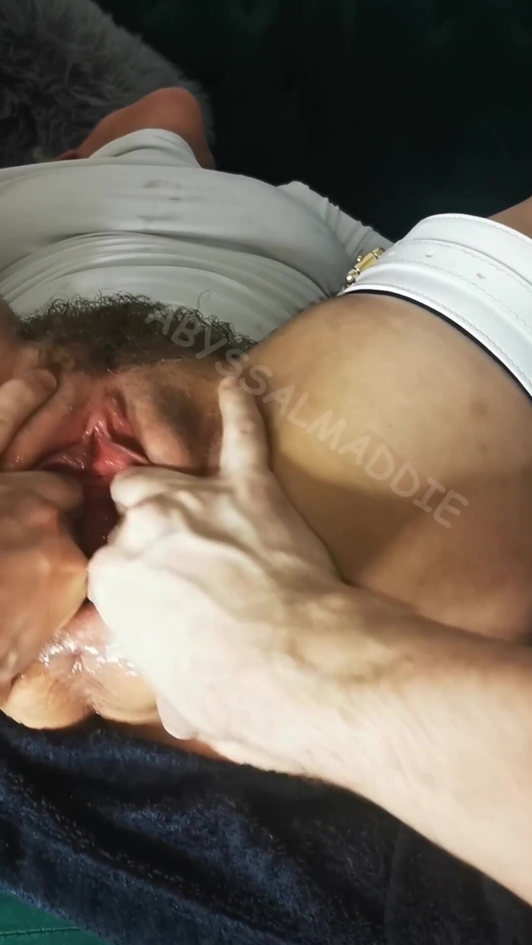 pussy like the TARDIS >))