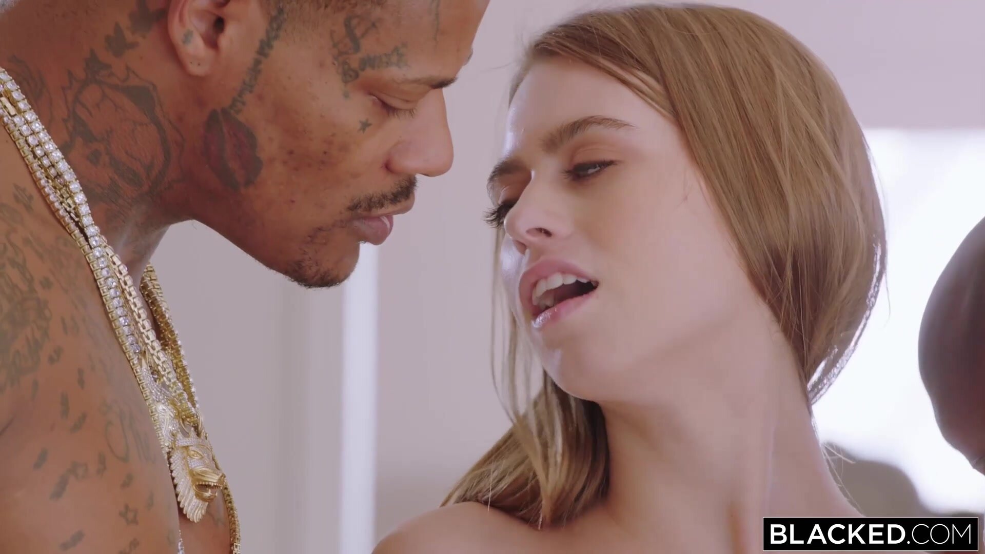 This scene has such good energy and fun cinematography