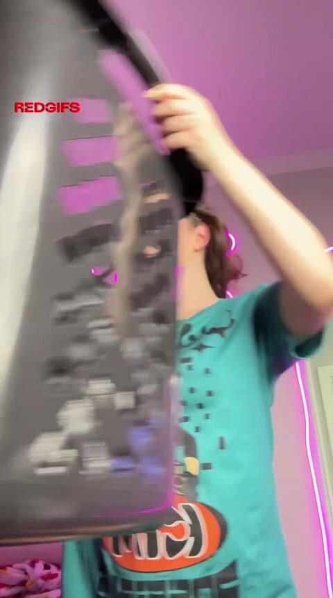 Your best friend finally decides to show you her huge tits, what’s your response? ;)