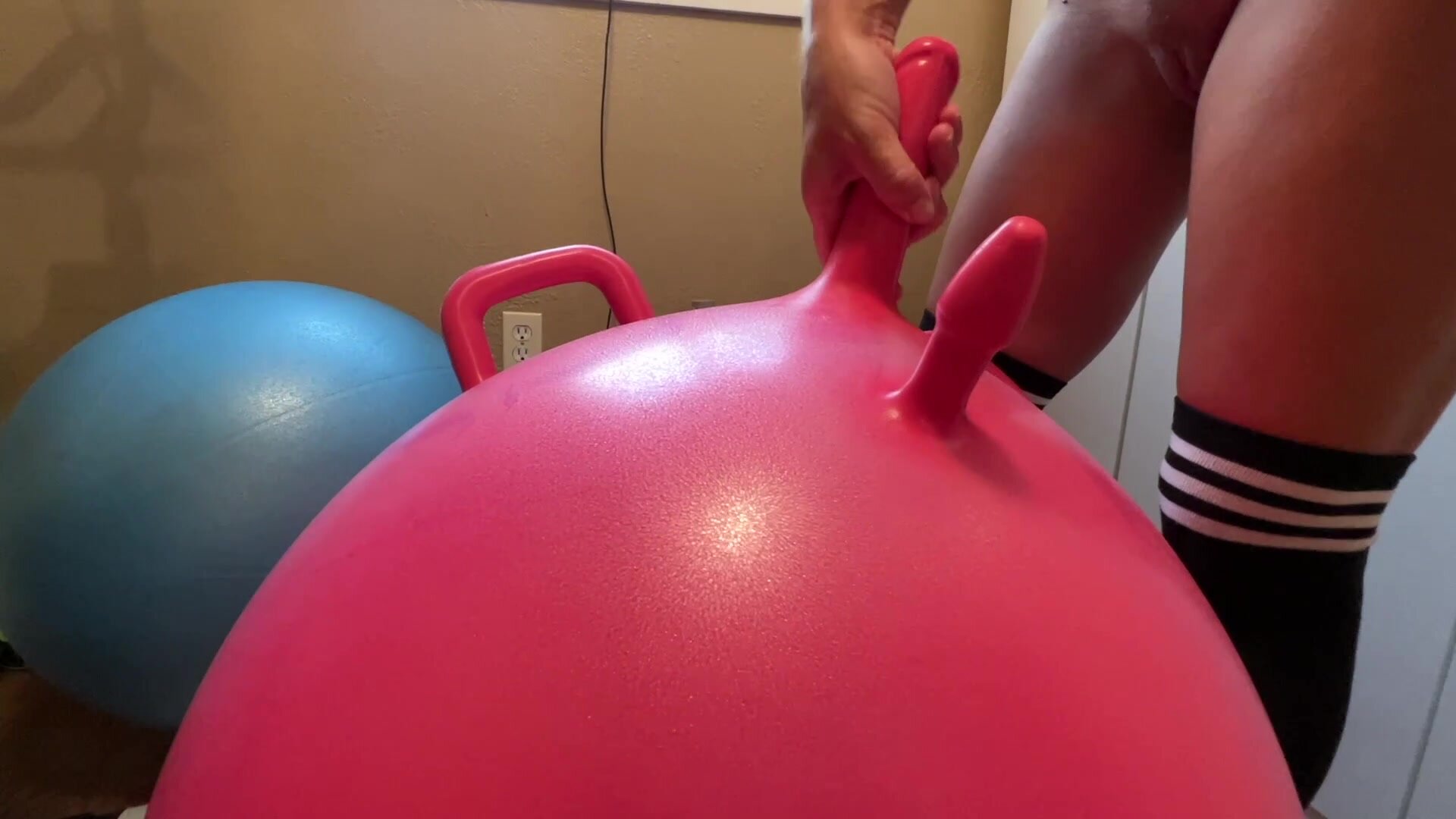 Wanna watch me bounce?