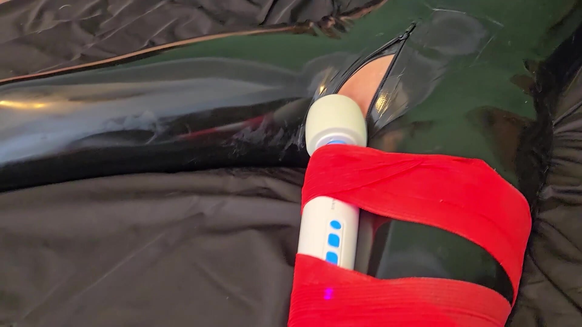 Double bondage, double orgasms