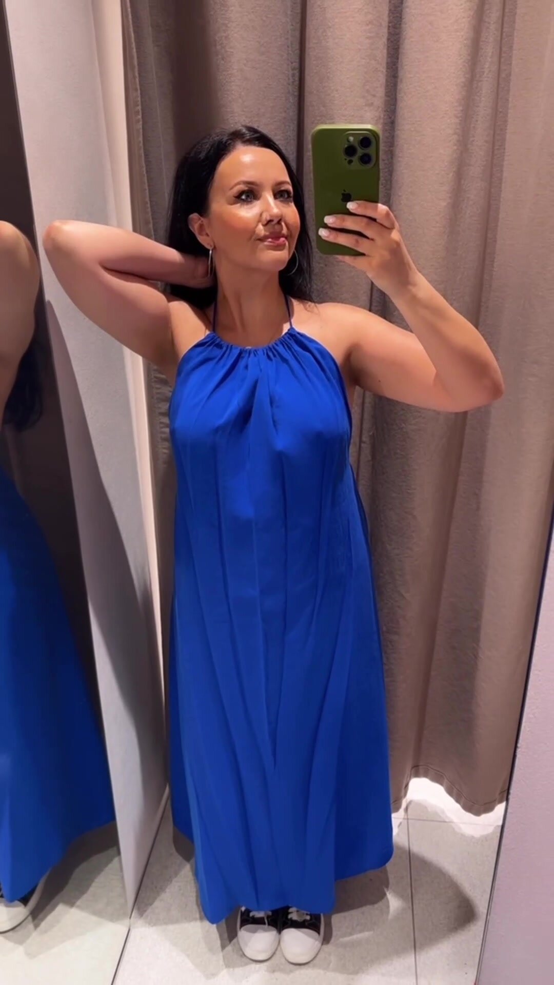 I am a 40yo mom who loves it when her pussy is wet