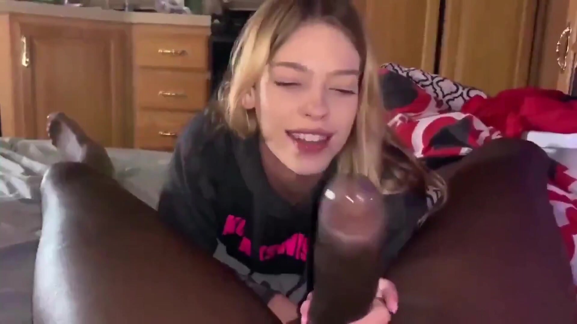 She sucks the BBC so hungry!