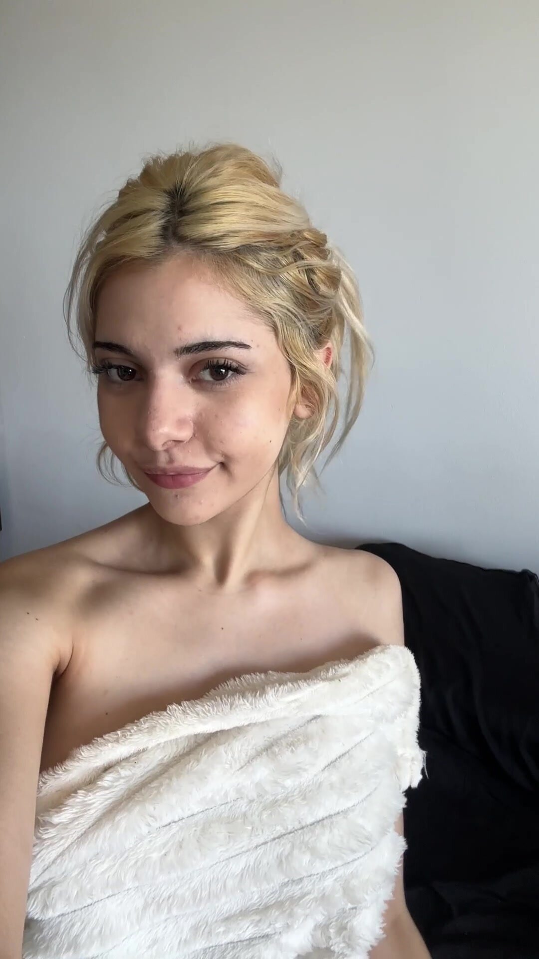 5 foot blonde with a chest that overcompensated for the height