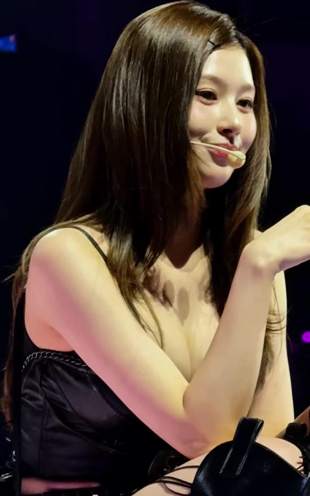 TWICE - Sana