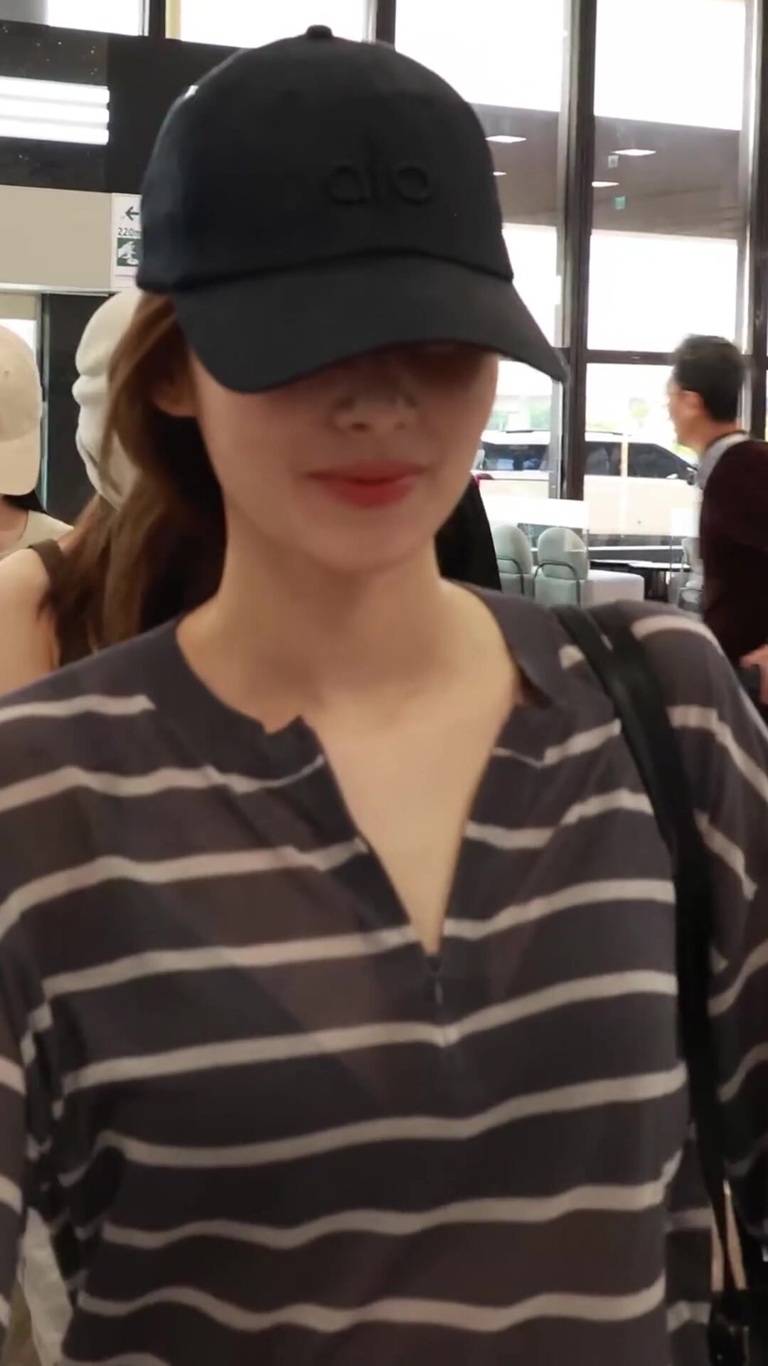 TWICE - Sana
