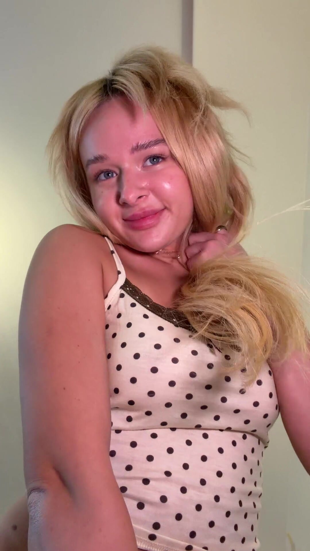 What do you think about me rubbing my pussy against your tongue?
