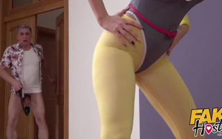 Fake Hotel: Pump It Up in Every Sense - A Mix of Pussy Licking and Fucking a Hot Blonde