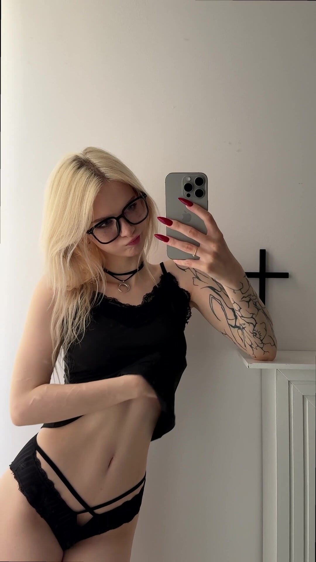 pale goth titties