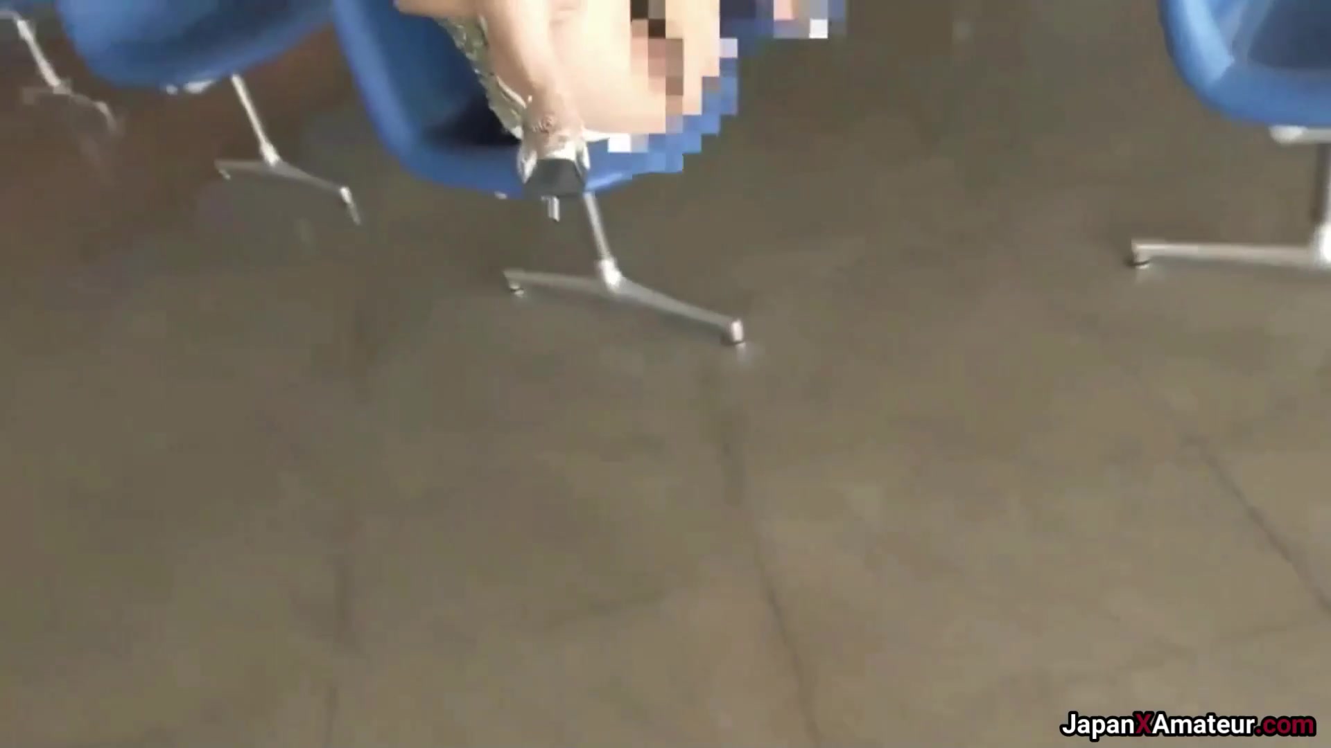 Amateur Japanese Girl Getting Fucked At A Bus Terminal