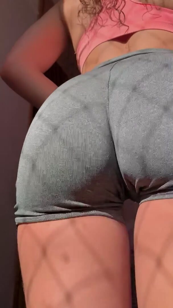 Does my pussy looks tasty?