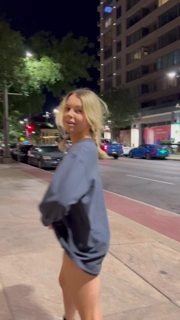 Ass jiggling and boobs bouncing in downtown Austin