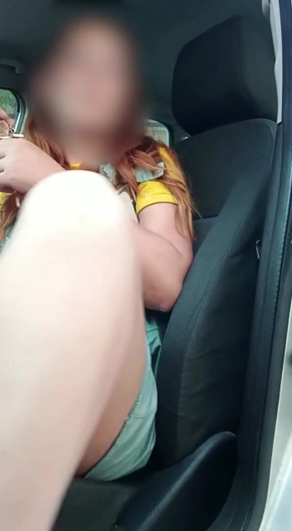 Arriving at the supermarket without panties...