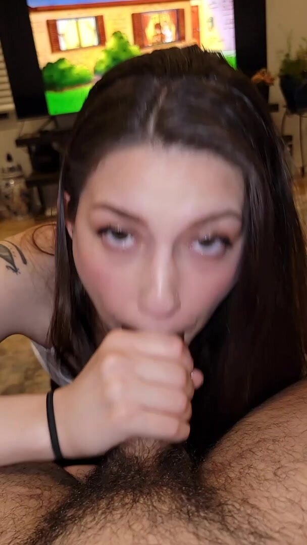 cuties lips get cummed on