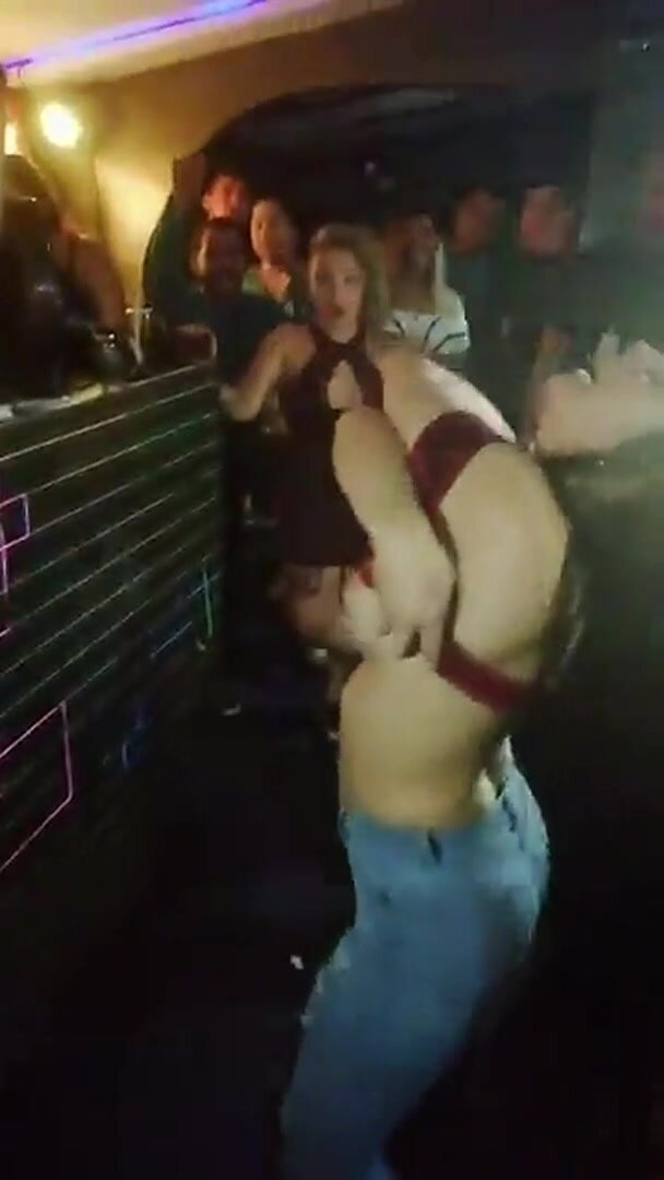 The Lady in The Background is Shocked