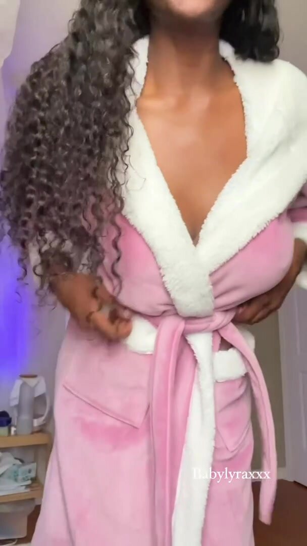 A smile and big tits to make your day brighter