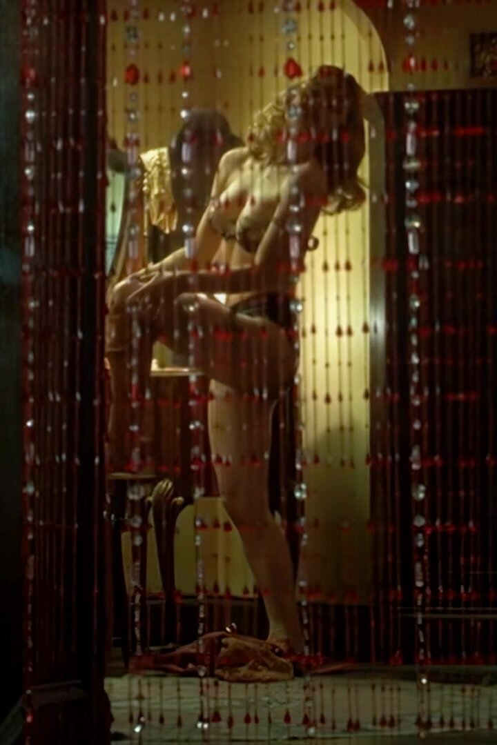 Melissa George - firm plot in 'Dark City'