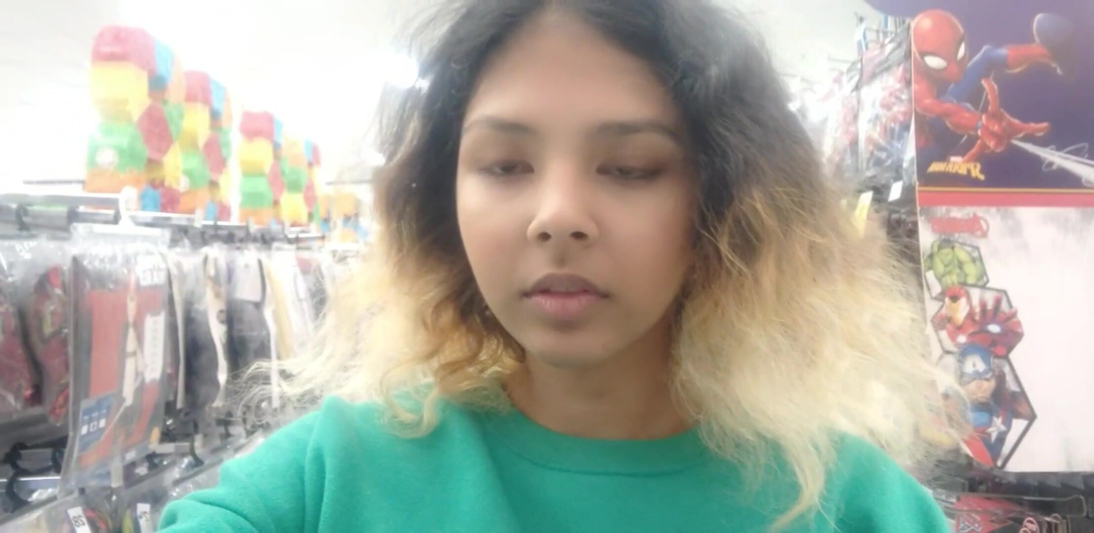 got the whole isle to myself to show off my goods ;)