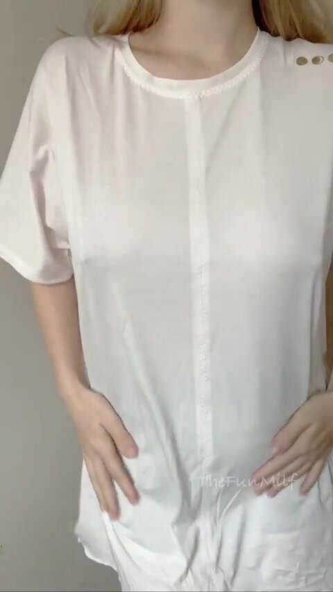 Baggy shirts are always good for a surprise!