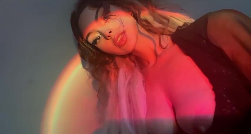 Hopefully someone in here is into goth Latinas?