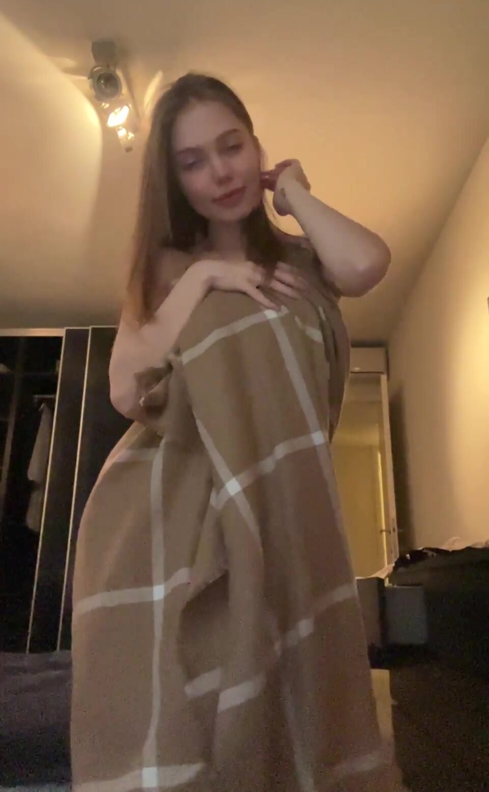 Do men like petite tattooed girls