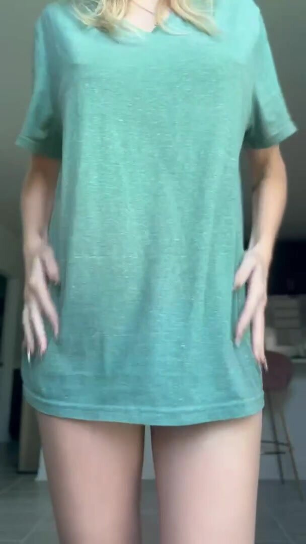 Hey wanna be my roomie next semester?