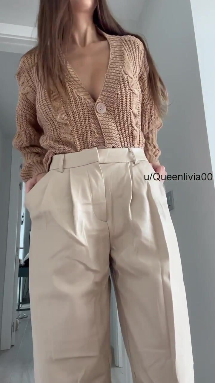 Baggy clothes are not that bad on me