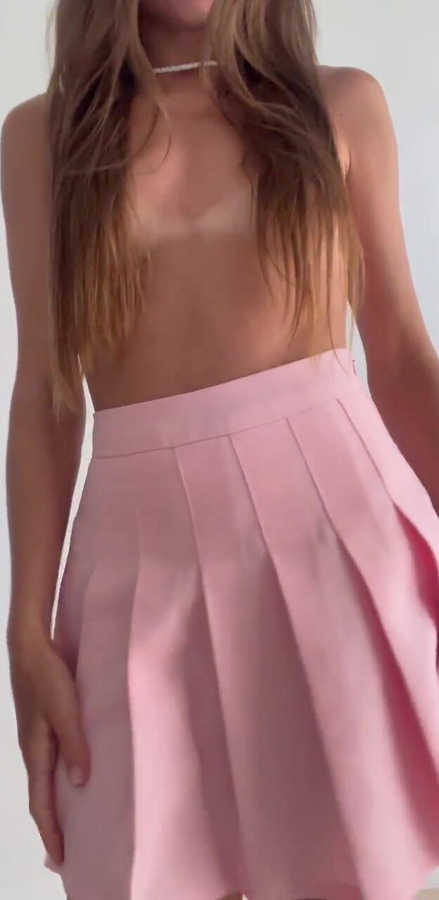 Any volunteers to eat me out?